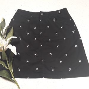 Black skort with Embroidered palm trees